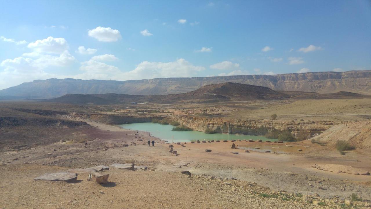 הבית ליד המצוק By The Cliff Villa *